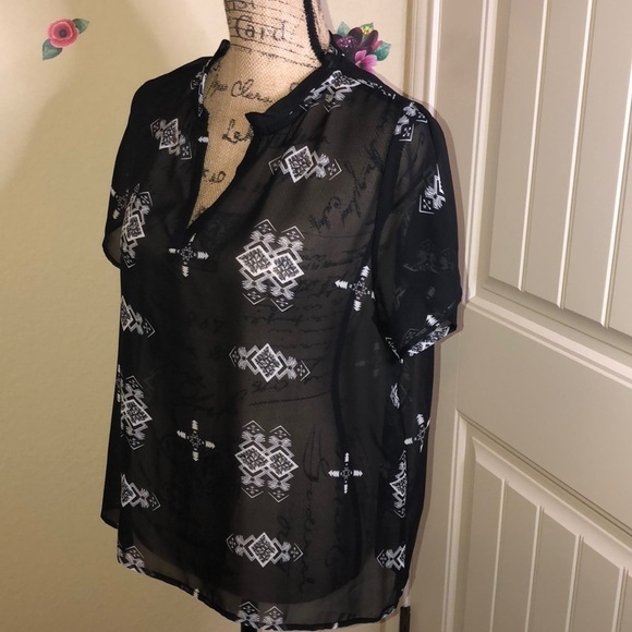 Umgee Black Shirt with White Aztec Design Sheer Top V Neck Size Small - Picture 2 of 5